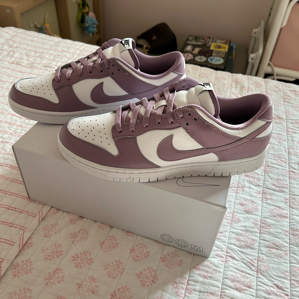 Nike Dunks custom NWT mens 10 womens 11.5